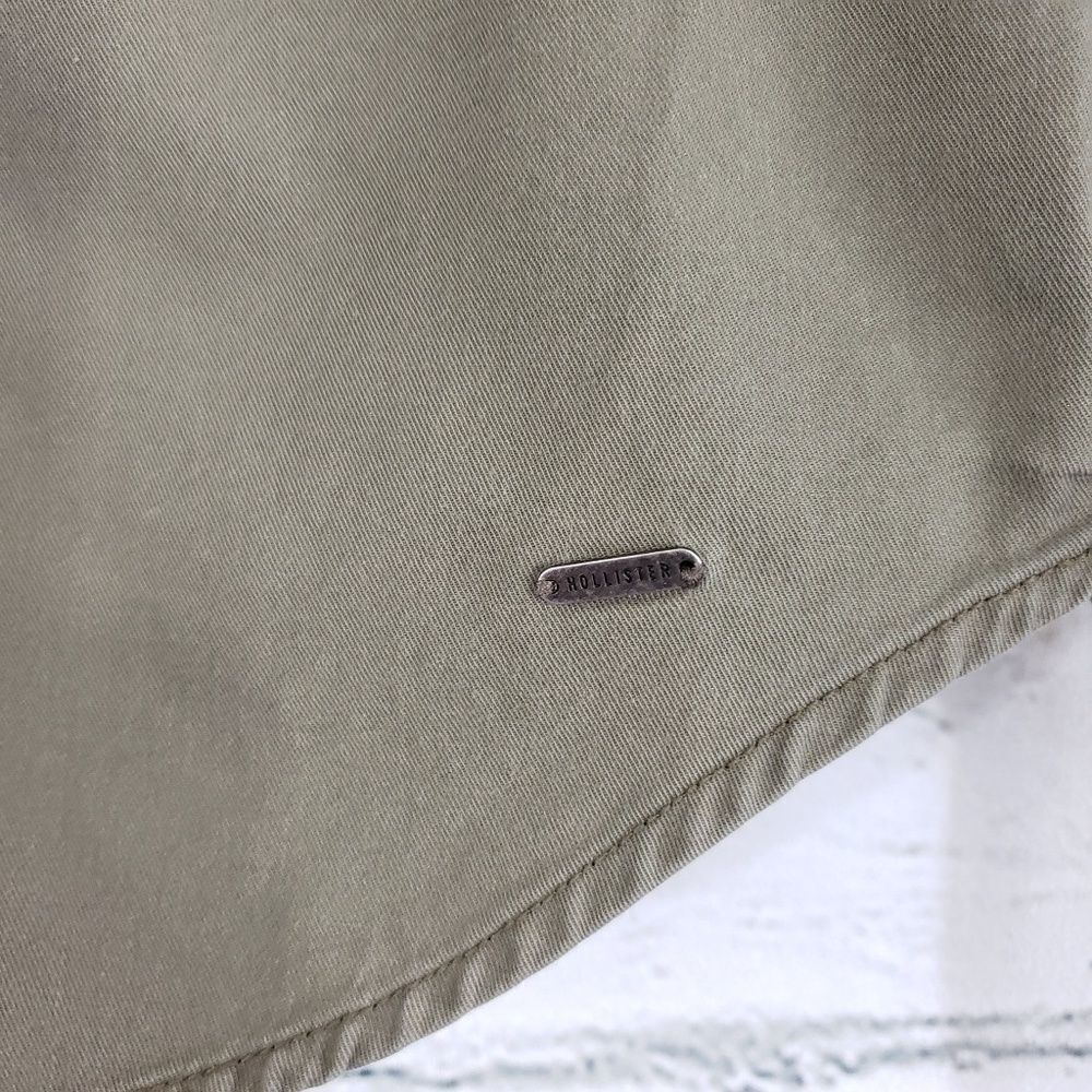 Hollister Green Size Small Long Sleeve Collared Military Olive Button Up Shirt - Picture 5 of 6